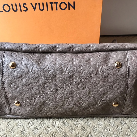 ✨HOST PICK✨Louis Vuitton Artsy MM - Picture 7 of 15